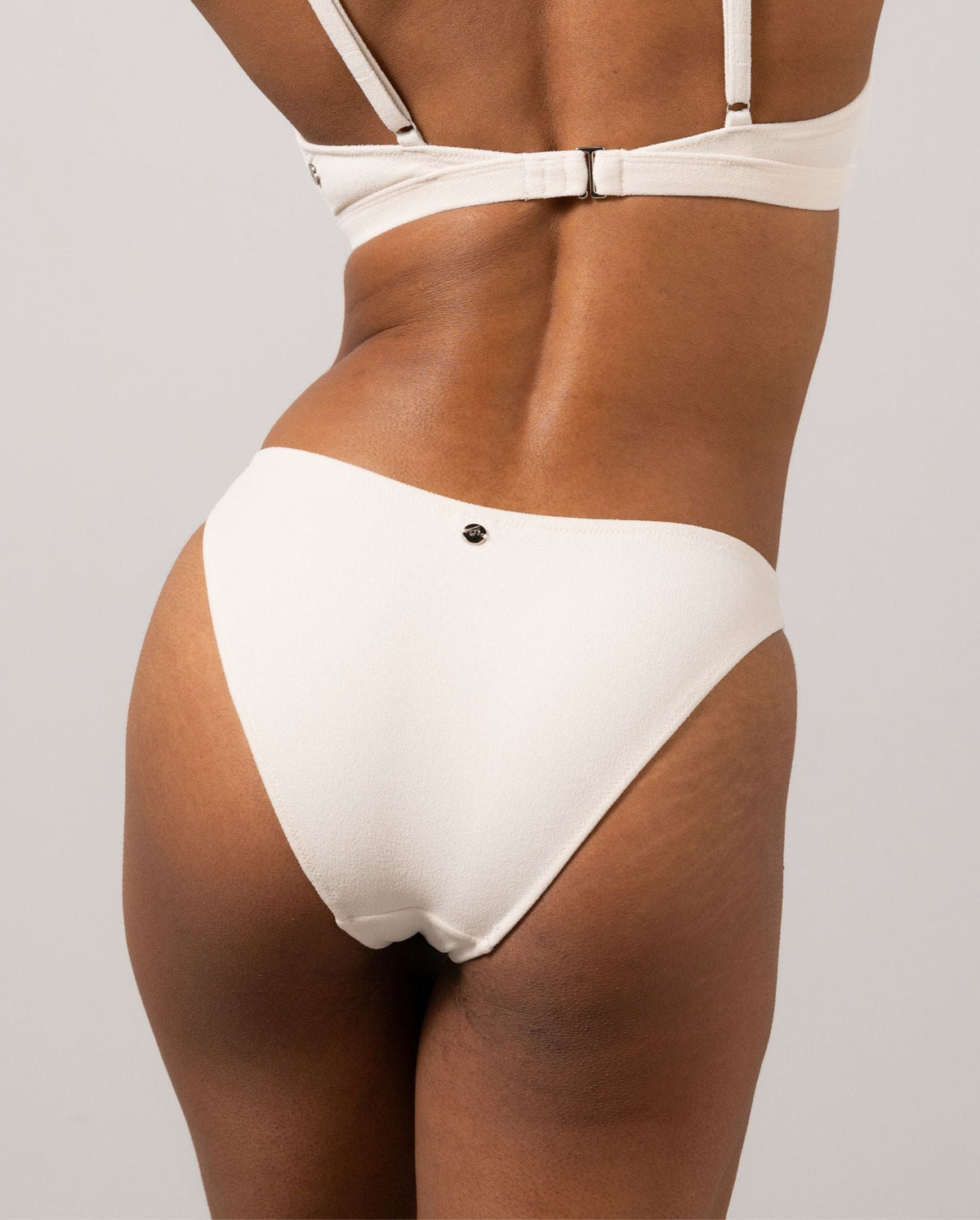 model-name=Savanna|model-size=S