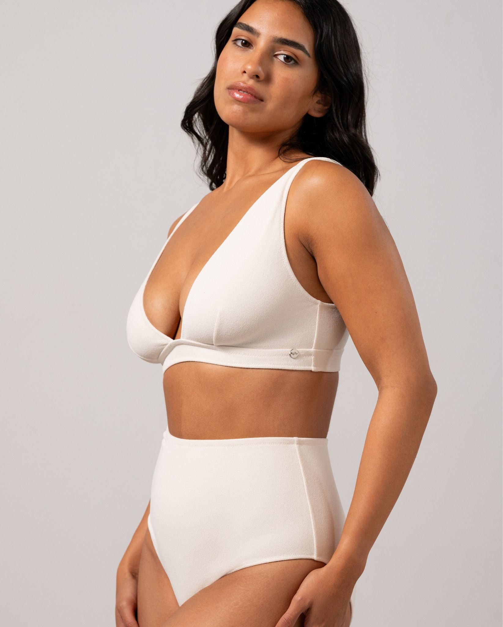 model-name=Pierina|model-size=M