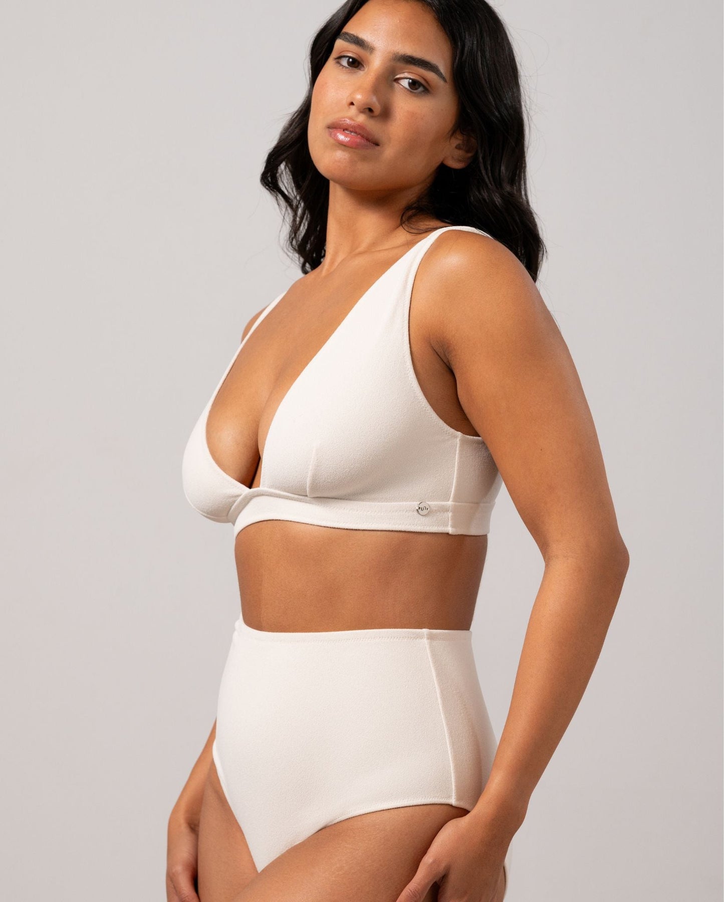 model-name=Pierina|model-size=M