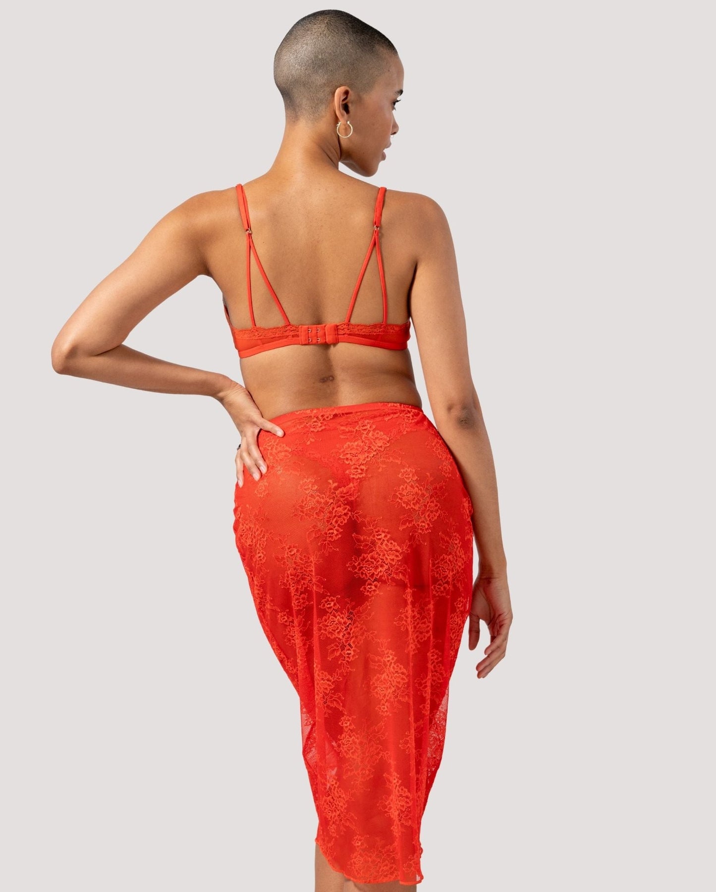 model-name=Rebecca|model-size=M