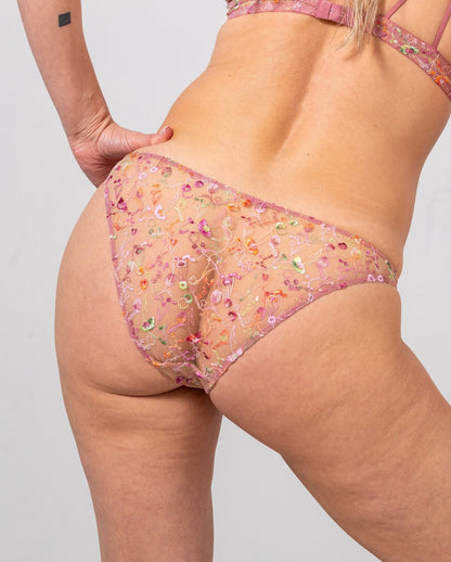 model-name=Rebecca|model-size=M