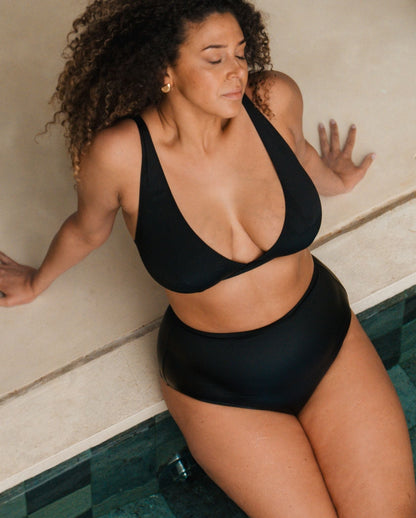 model-name=Yoelle|model-size=XL