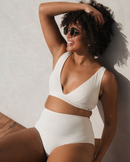model-name=Sara|model-size=XL