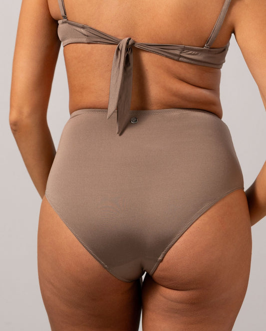 model-name=Daisy|model-size=M
