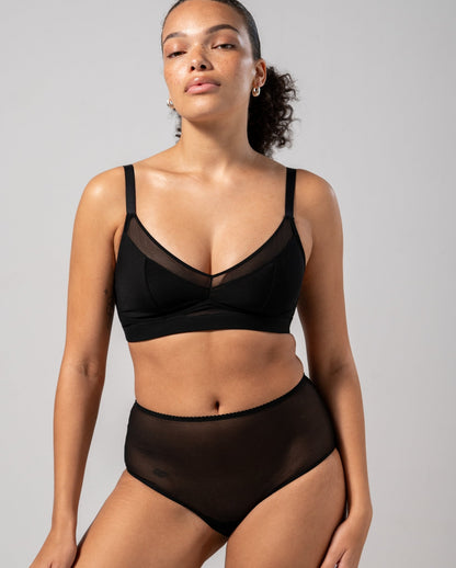 model-name=Laura|model-size=M