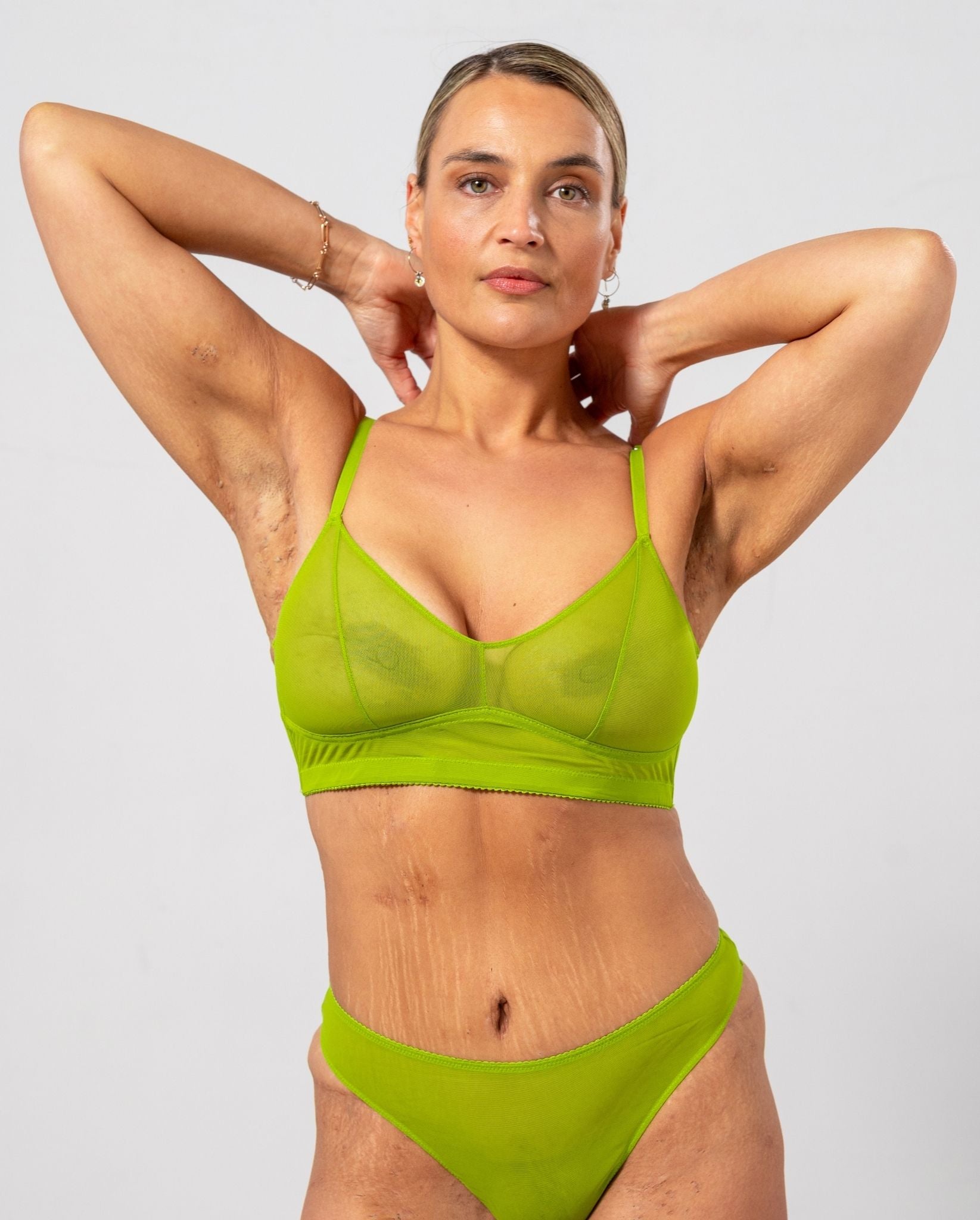 model-name=Rosalie|model-size=XL