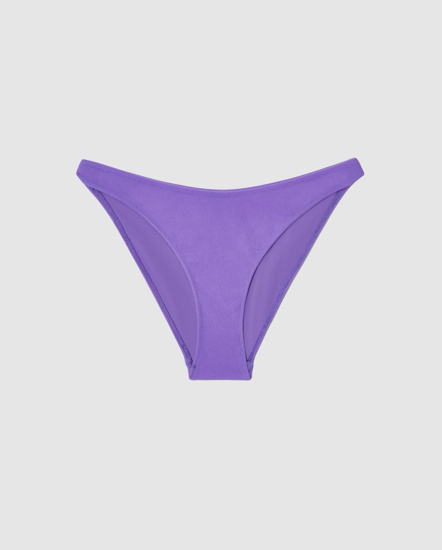 An bikini bottom in lilac.