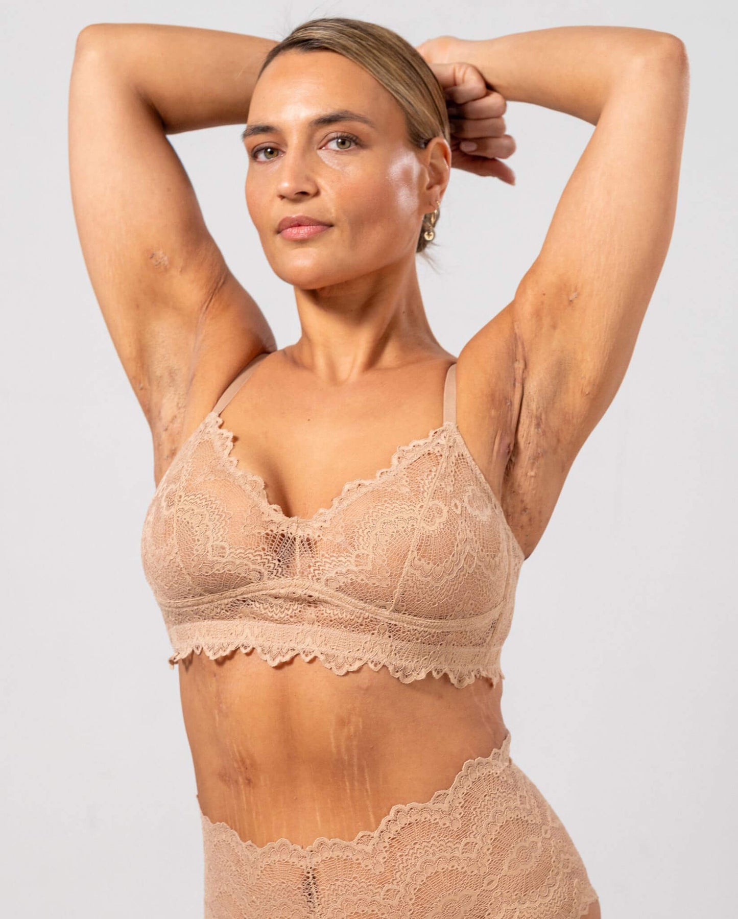 model-name=Rosalie|model-size=XL
