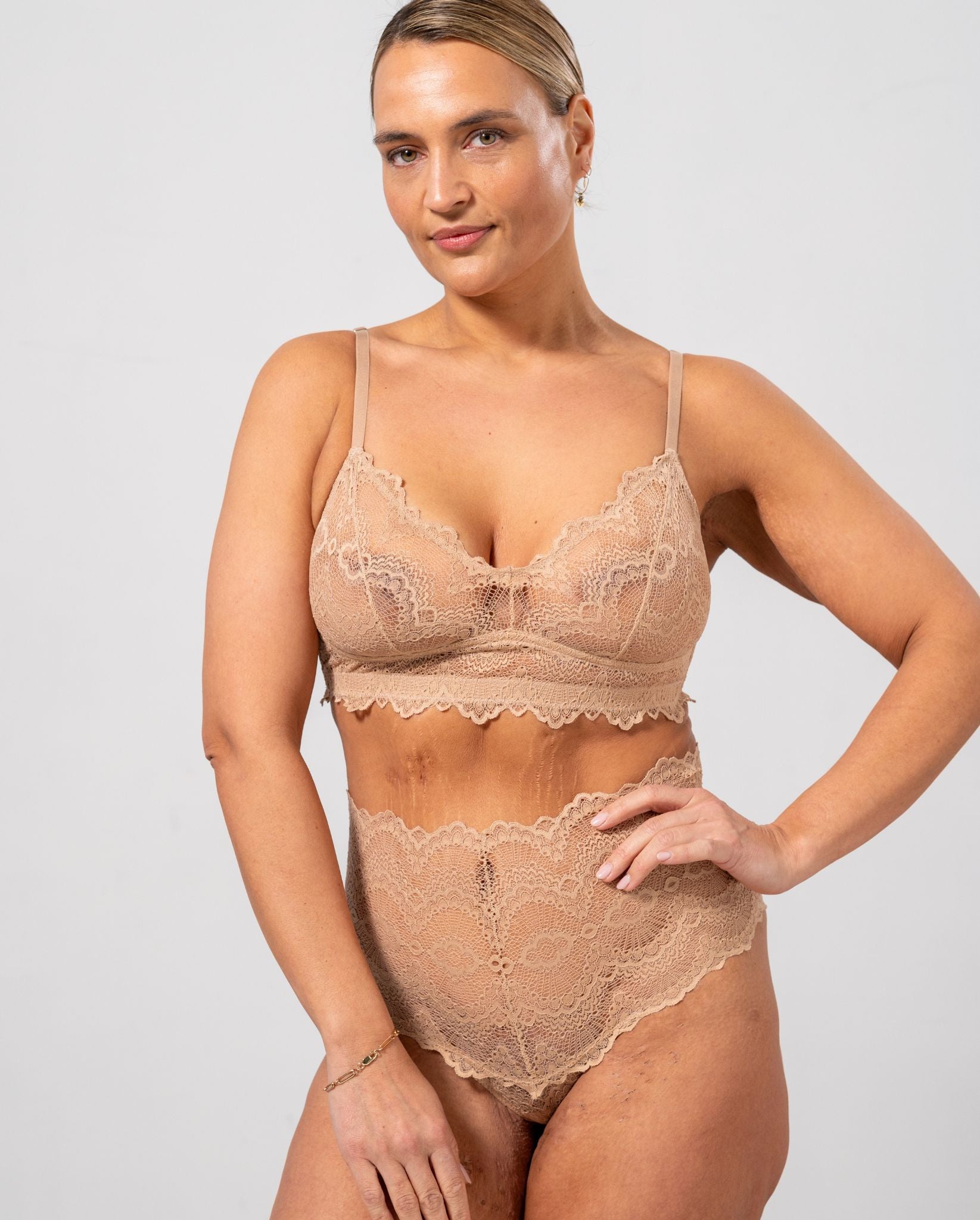 model-name=Rosalie|model-size=XL
