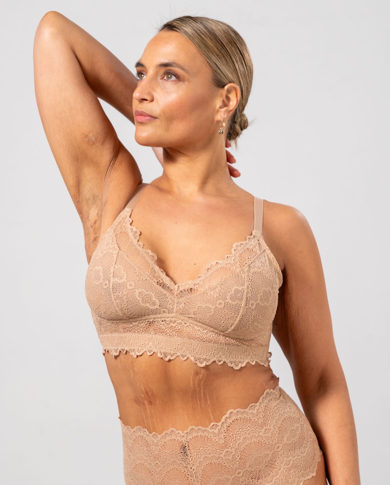 model-name=Rosalie|model-size=XL
