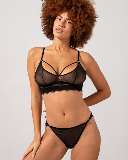 model-name=Laure|model-size=M