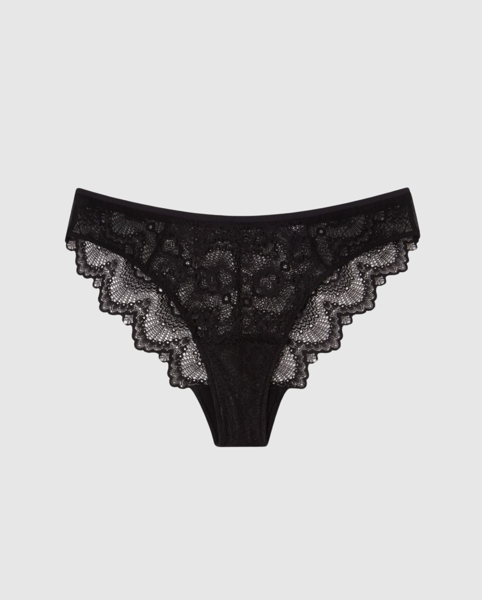 An lace period panty in black.