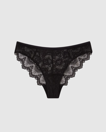 An lace period panty in black.