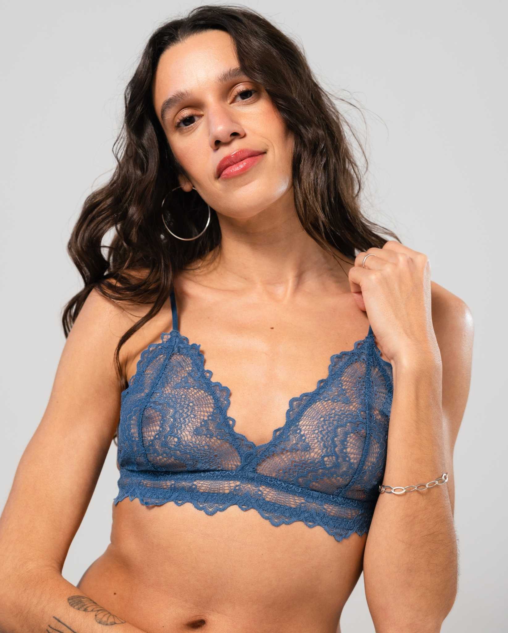 model-name=Alysha|model-size=XS