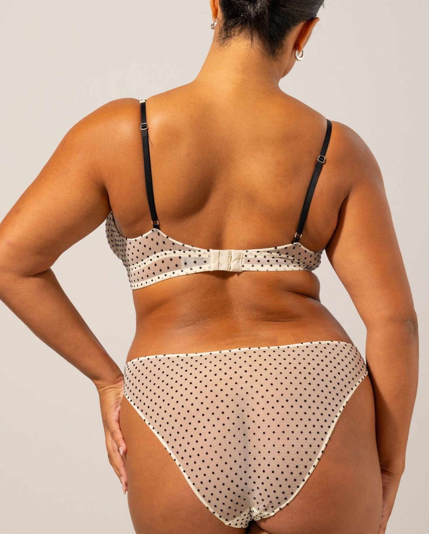 |model-size=XL|