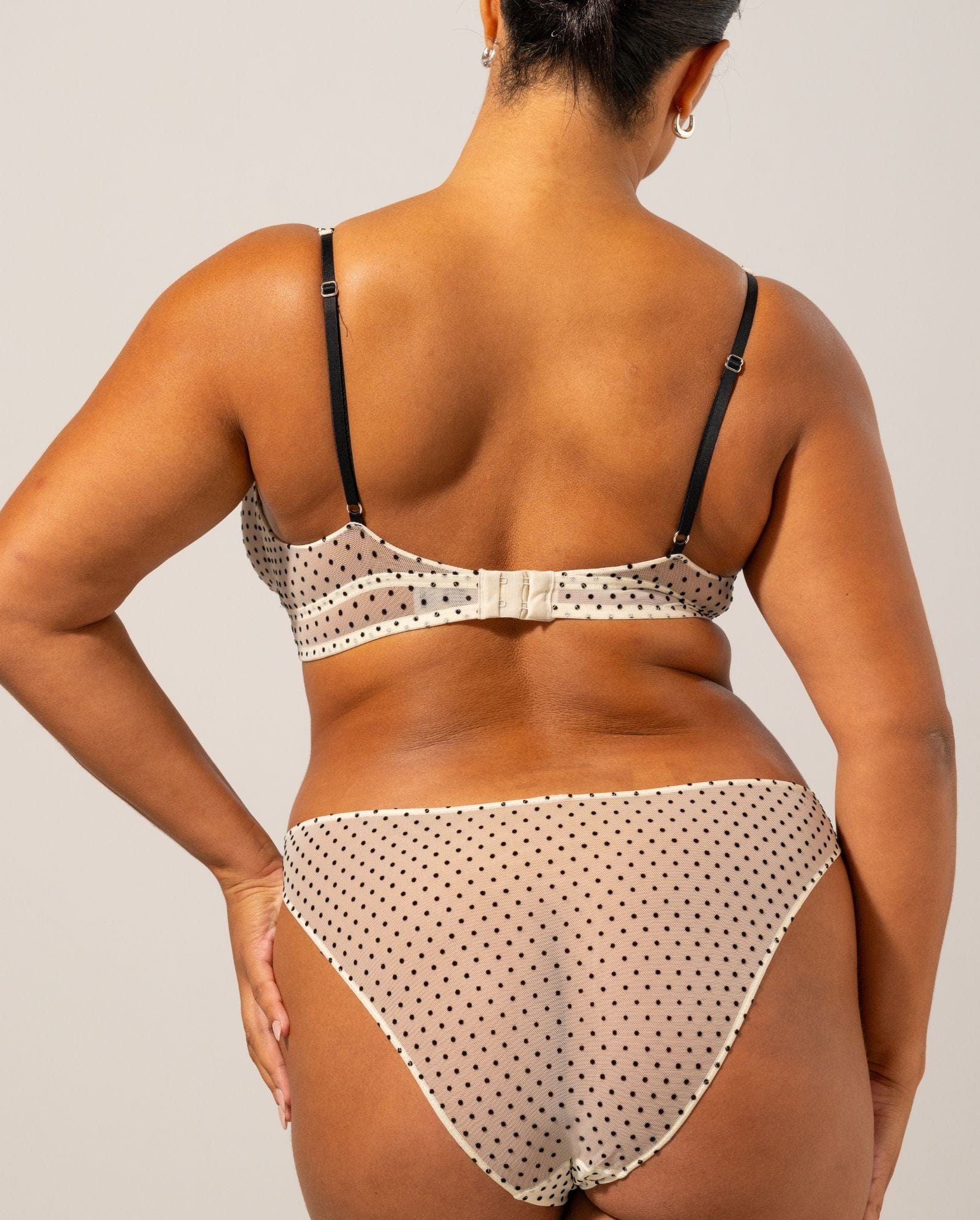 |model-size=XL|