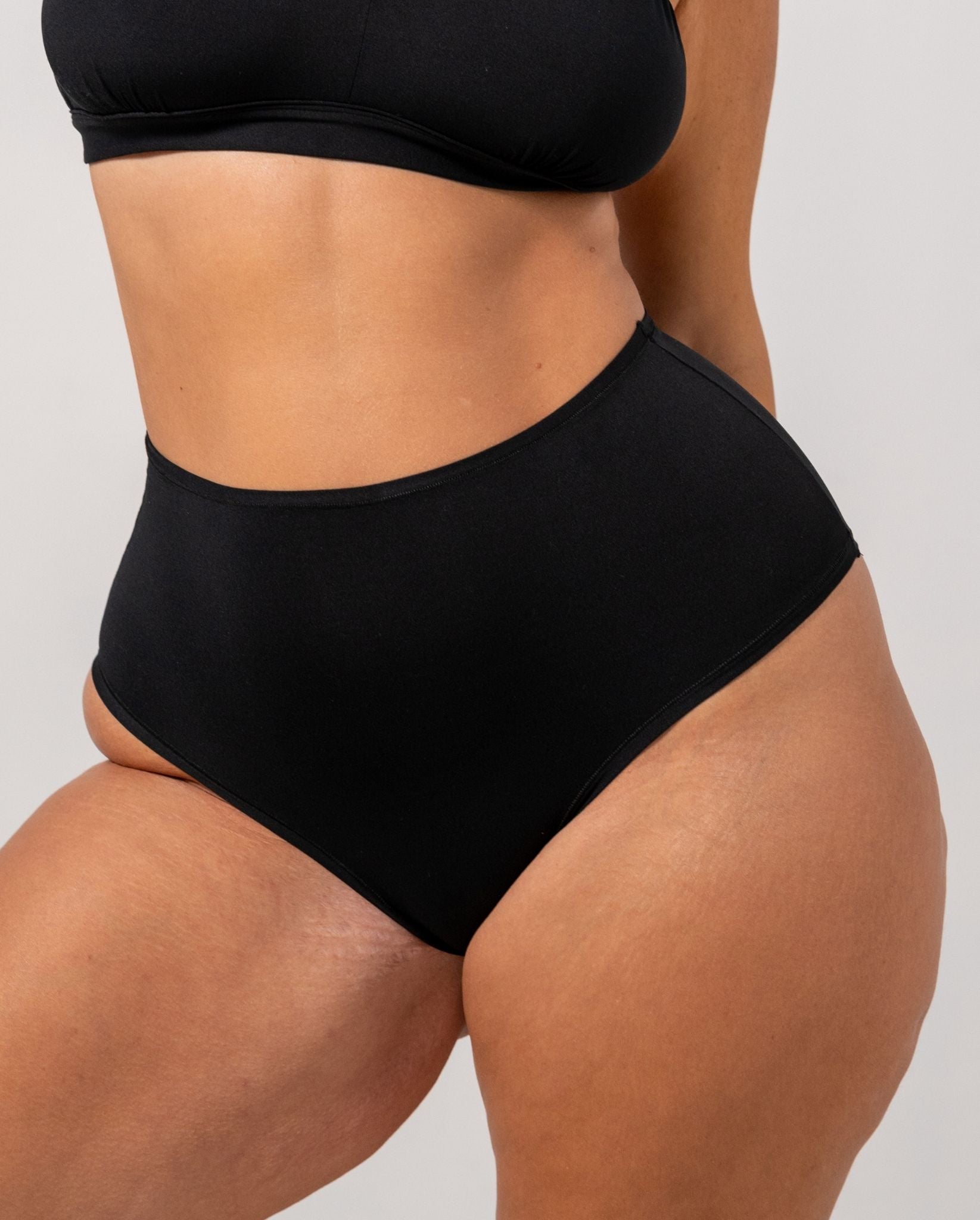 model-name=Rae|model-size=XL