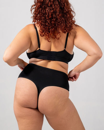 model-name=Maddy|model-size=XXL