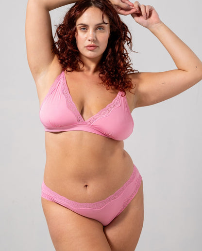 model-name=Maddy|model-size=XXL
