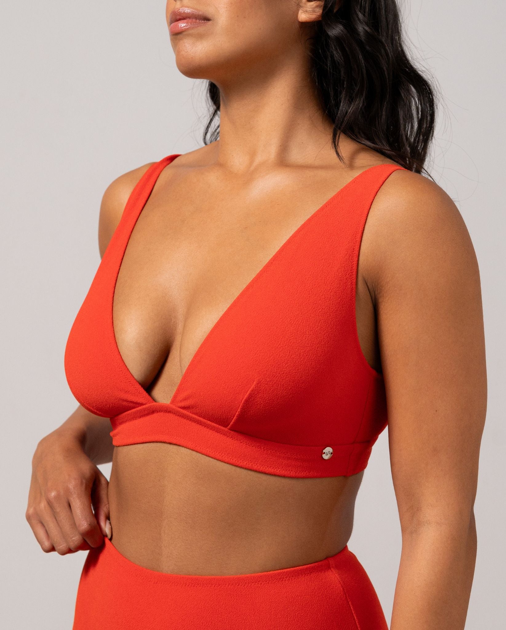 |model-size=M|#color_papaya