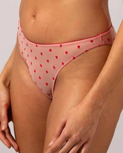 |model-size=M|#color_pale-pink-deep-red