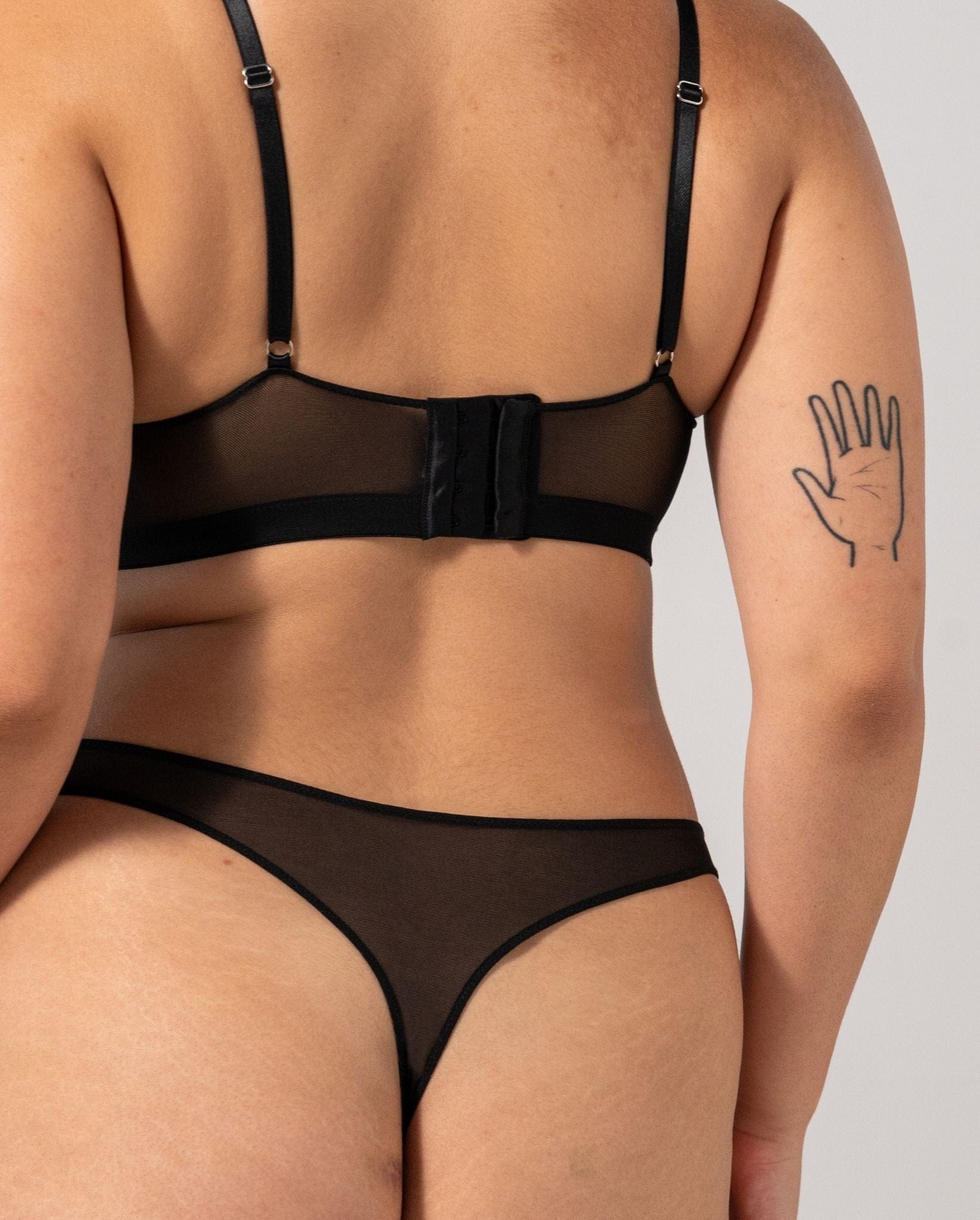 |model-size=XL|